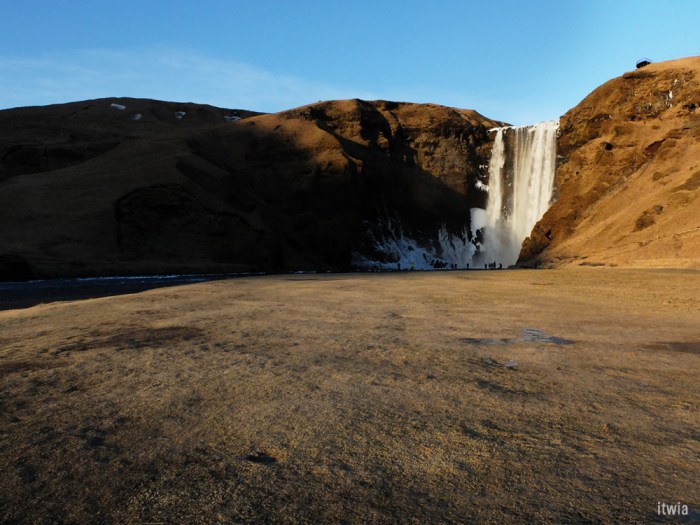 itwia_islande_skogafoss1