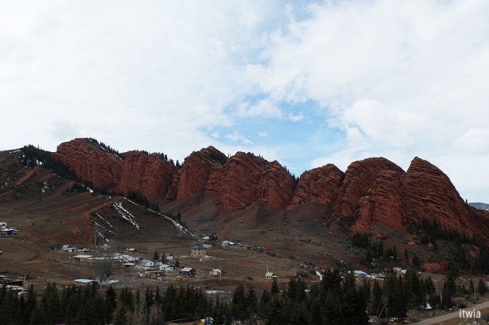 itwia_kirghizie_jetioguz2