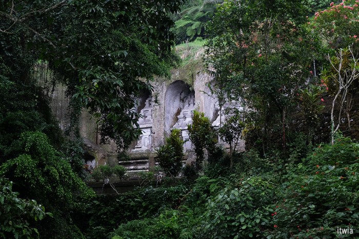 itwia_bali_tampaksirin6