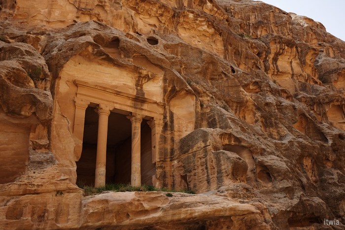itwia_jordanie_littlepetra2